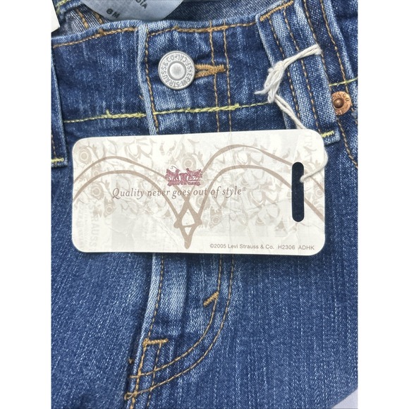 VTG 2006 Levis 525 Boot Cut Jean Womens 8 Misses Mid Rise Stretch Distressed Y2K - Picture 7 of 16